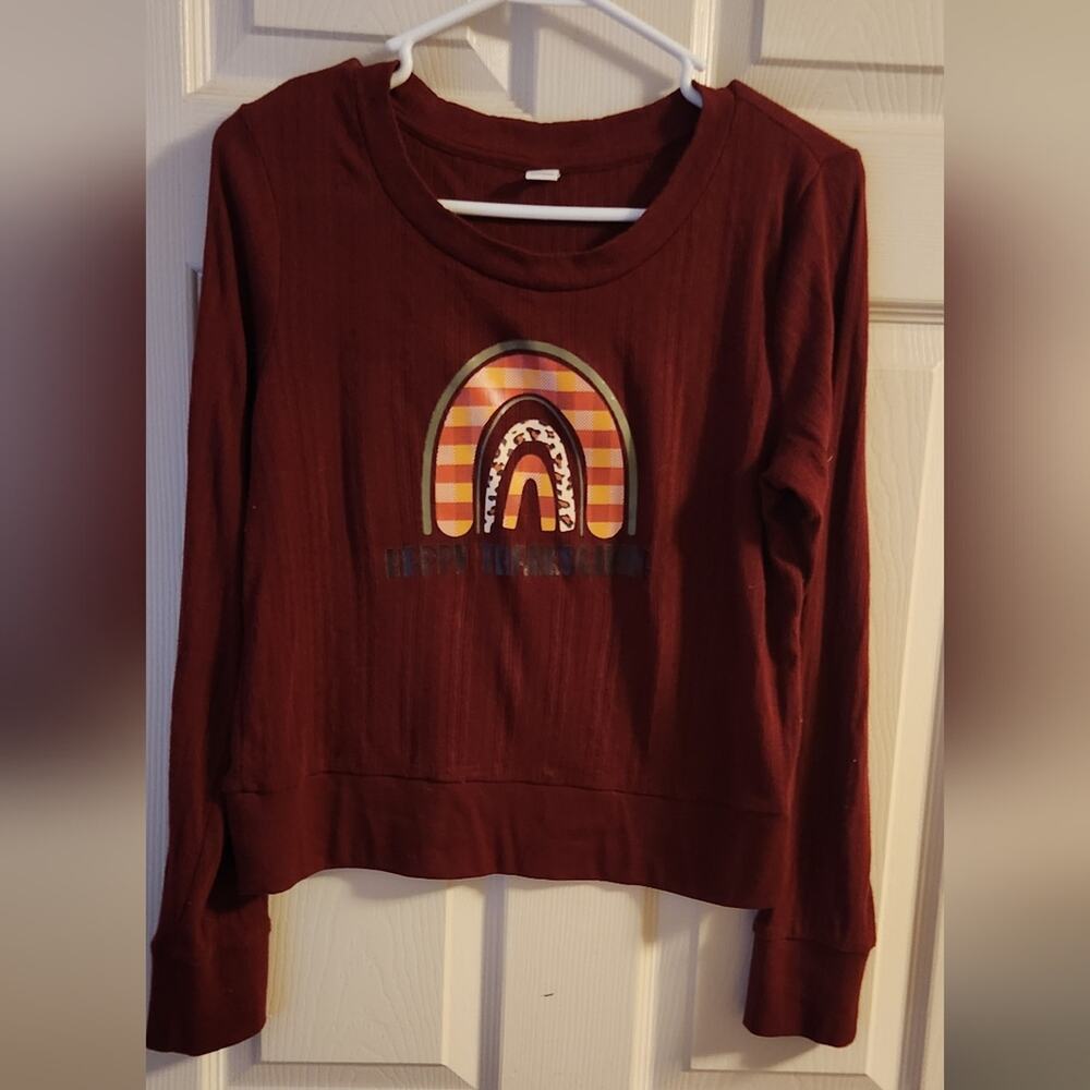 Size sm Fall logo women's shirts